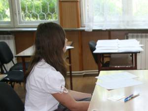 Elevii suceveni susțin astăzi proba scrisă la Limba și literatura română din cadrul simulării examenului de bacalaureat