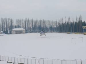 Ori de câte ori este nevoie, pe stadion aterizează elicopterele SMURD sau MAI