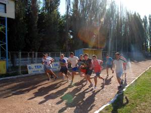 După aproape 40 de ani de la inaugurare, stadionul „Nada Florilor” are şanse să găzduiască din nou competiţii sportive