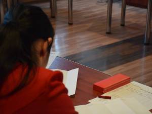 4.884 de elevi suceveni au susținut luni proba scrisă la limba română din cadrul simulării bacalaureatului