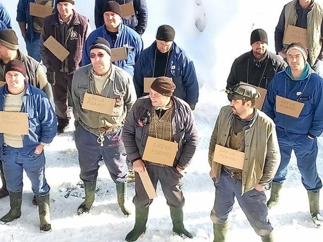 Minerii de la exploatările de uraniu din județul Suceava au intrat în greva foamei