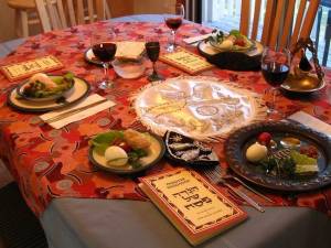 Masa de Seder - Paşte Evreiesc sursa foto 2021-year.com