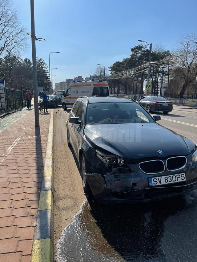 Cele două mașini implicate în accident