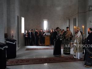 Prima Liturghie în Paraclisul Seminarului Teologic Liceal Ortodox din Suceava