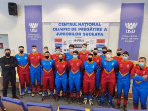 Membrii primei grupe a Centrului Național Olimpic de Pregătire a Juniorilor de la Suceava