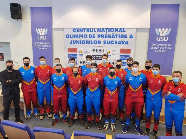 Membrii primei grupe a Centrului Național Olimpic de Pregătire a Juniorilor de la Suceava