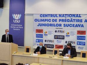 Centrul Naţional Olimpic de Pregătire a Juniorilor la handbal, oficializat la Suceava, prin vizita președintelui FRH, Alexandru Dedu