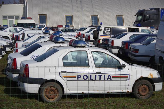 Peste 150 de mașini de poliție, pregătite pentru ultimul drum