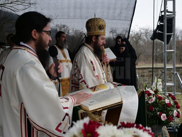 Cea mai veche mănăstire de maici din Moldova a fost redeschisă ieri, la Pătrăuți, după 200 de ani