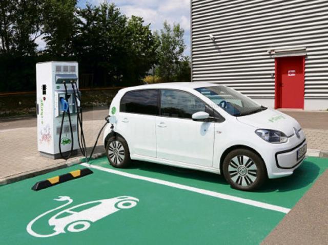 Șapte noi stații de încărcare pentru automobilele electrice vor fi montate în cinci locații din Suceava
