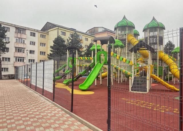 Locurile de joacă, redeschise în municipiul Suceava