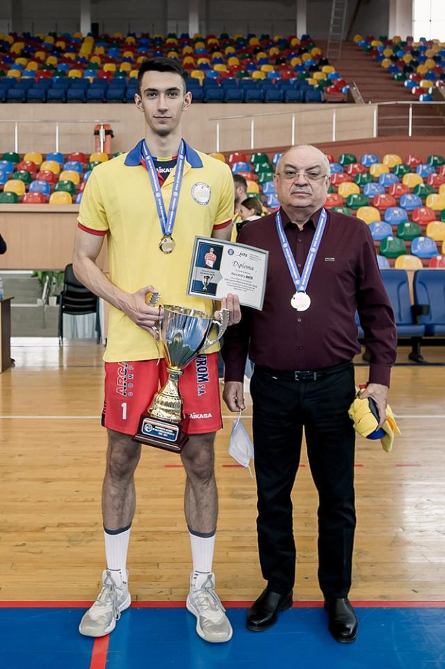 Alexandru Raţă a fost desemnat cel mai bun tânăr jucător din România