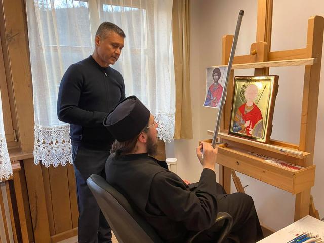 În atelierul de pictură al Mănăstirii Putna Foto Facebook David Saranga