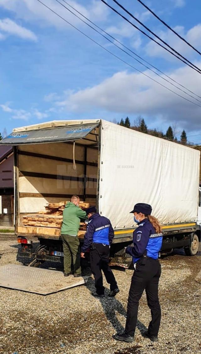 jandarmi lemn confiscat