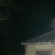 Incendiu puternic la acoperișul unei case din Mălini