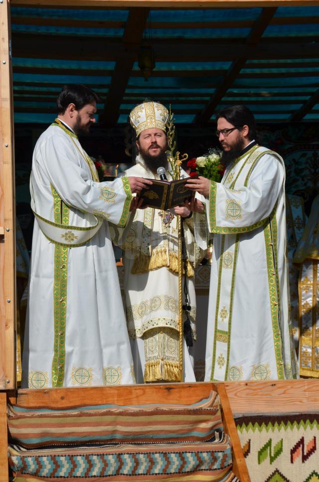 Sărbătoarea Floriilor, la Mănăstirea Voronet Foto Constantin Agafiței