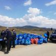 Jandarmii au strâns peste o tonă de gunoaie de pe trasee turistice