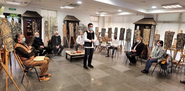 “Dialogul Artelor” - expoziție de sculptură, de pictură și lansări de carte, cu muzică și dansuri populare