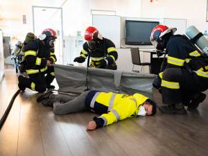 Intervenția SPSU în cadrul simulării unui incendiu cu victimă
