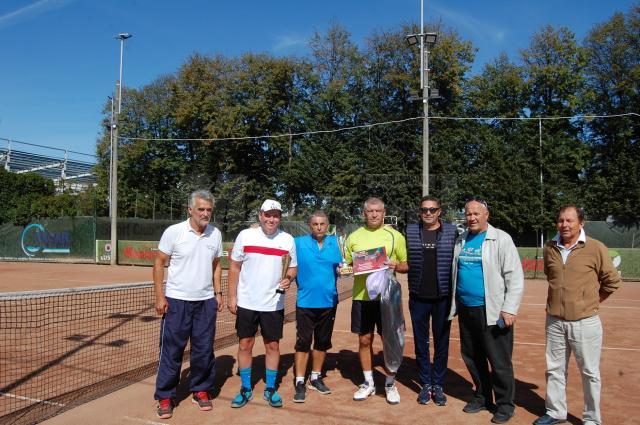 Tenismanii seniori suceveni s-au bucurat de tenis la Trofeul Cetatea de Scaun