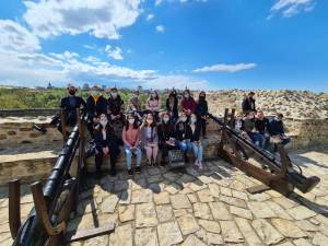 Voluntarii ATOS au participat la o „lecție de istorie - altfel”, la Cetatea de Scaun a Sucevei