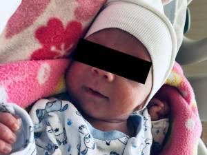 Bebeluș cu formă gravă de Covid, externat sănătos din Spitalul Suceava, după două luni de luptă cu boala