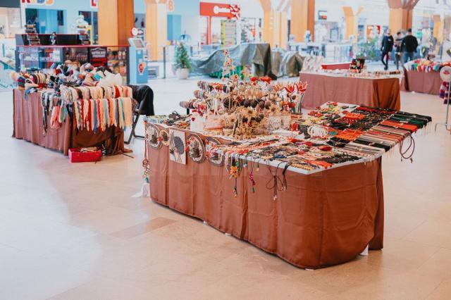 Expoziție, ateliere de creație pentru copii și târg cu obiecte handmade, la Iulius Mall Suceava