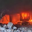 Un incendiu izbucnit la un miniexcavator, pe punctul să aprindă o hală din zona IRIC