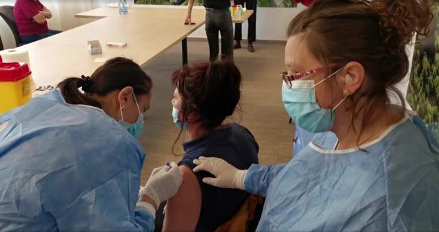 Caravana de vaccinare va fi miercuri la Dornești, Frătăuții Noi, Frătăuții Vechi, Măneuți și Gălănești