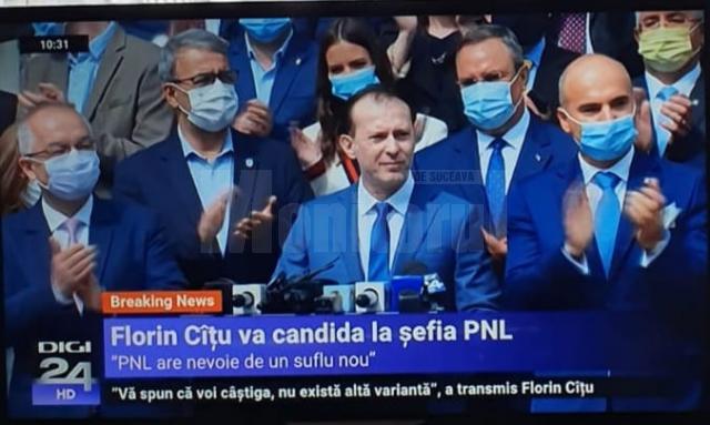 Premierul Florin Cîțu și-a anunțat duminică dimineața decizia de a candida la președinția PNL, inconjurat de zeci de lideri liberali