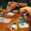 5 metode accesibile prin care poți paria cu prietenii, fără să fii gambler!