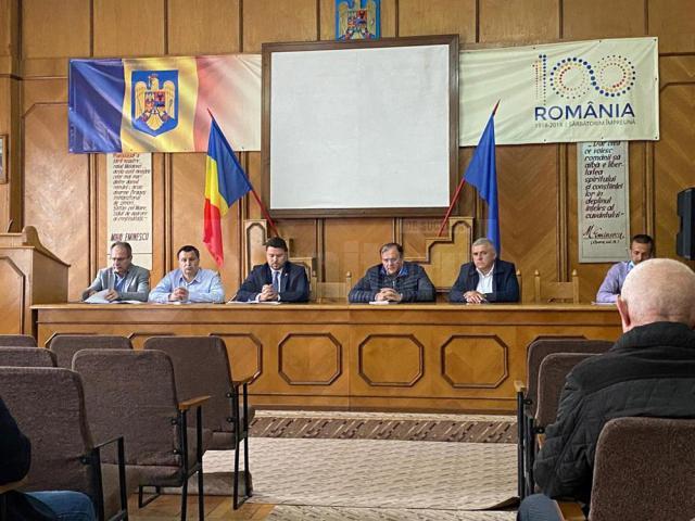 Întrunirea liberalilor rădăuțeni în care a fost ales noul staff al formațiunii politice, cât și biroul politic local PNL Rădăuți