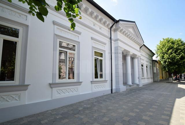 Biblioteca Municipală „Eugen Lovinescu” din Fălticeni