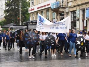 Studenți USV în marş către centrul Sucevei