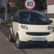 Bărbatul care conduce o mașină ”înmatriculată” cu numele său a ajuns din nou în arest