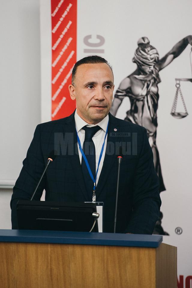 Lectorul univ. dr. Mihai Ștefănoaia şi-a lansat volumele „Drept penal. Partea generală”