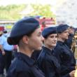 Tineri jandarmi și militari cu torțe au format un culoar prin care a pornit procesiunea religioasă de la Mănăstirea Sf Ioan cel Nou din Suceava