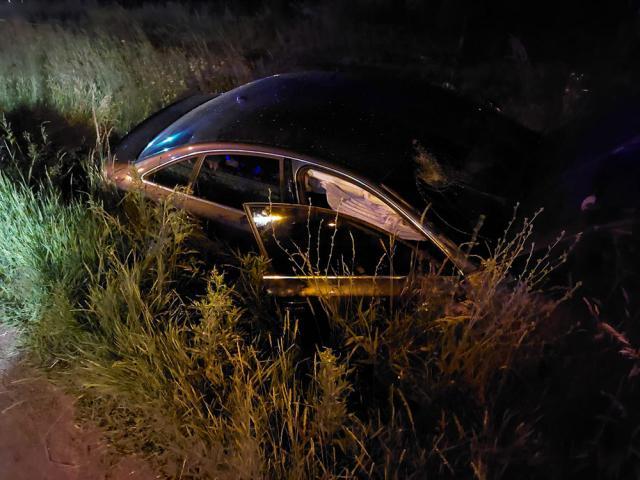 Accidente în miez de noapte, cu două căruțe obstacol apărute în fața șoferilor