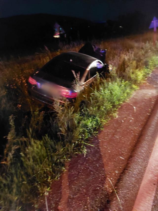 Accidente în miez de noapte, cu două căruțe obstacol apărute în fața șoferilor