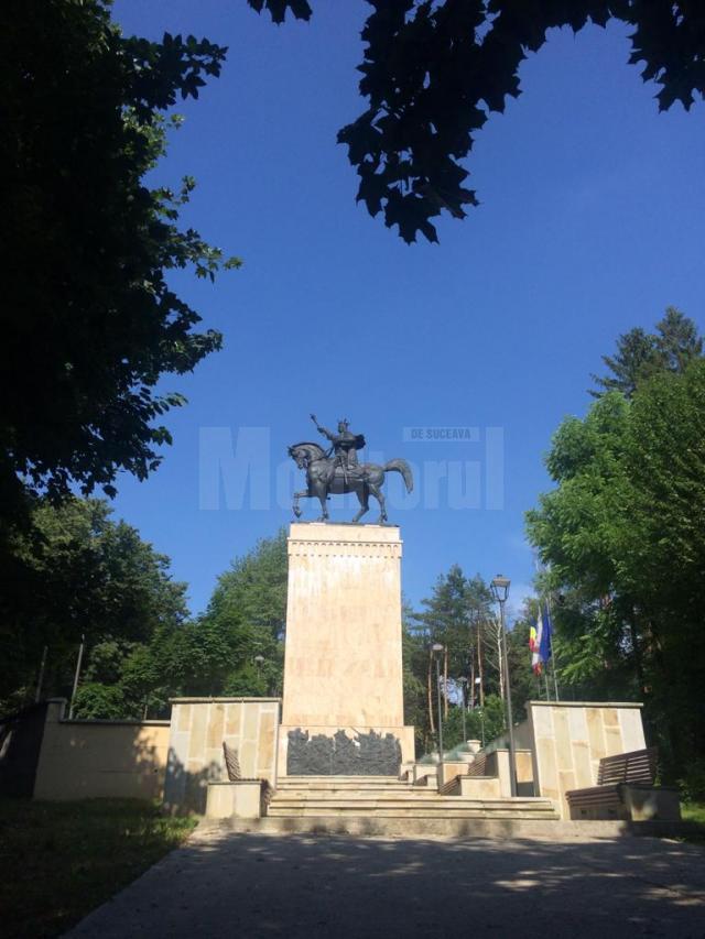 Simpozionul „Ștefan cel Mare și Sfânt, ctitor al neamului românesc”, vineri, la statuia lui Ștefan cel Mare din Parcul Șipote – Cetate