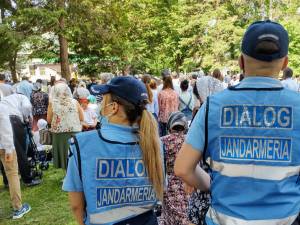 Jandarmii transmit participanților de la serbarea de la Putna să respecte regulile stabilite