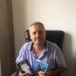 Taximetristul Corneliu Vornicu din Adâncata s-a apucat de scris poezie