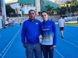 Claudia Ionela Costiuc alături de antrenorul Cristian Prâsneac
