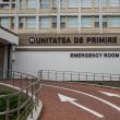 Un băiețel de nici 3 ani a căzut în gol de la etajul II al unui bloc