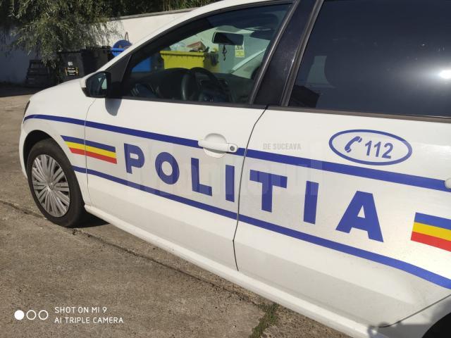 Polițiștii au reperat în trafic, la intrarea în Suceava, mașina cu avarii
