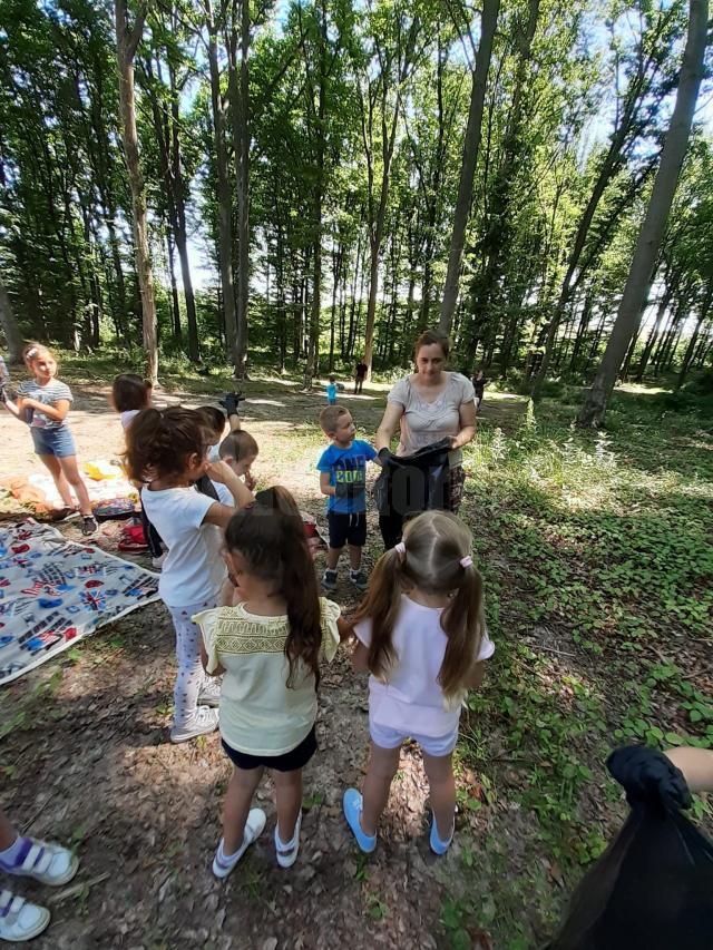 60 de preșcolari care în pandemie nu au avut acces la educație au participat la „Grădinița de vară”, organizată la Cajvana