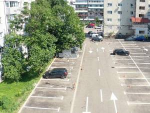 Parcarea din zona Bisericii Sfânta Vineri, reabilitată și extinsă 3