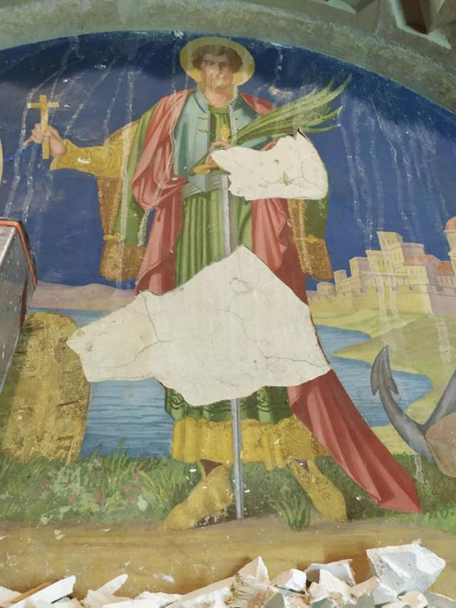 Fresca „Sf. Mare Mucenic Ioan cel Nou de la Suceava”, ascunsă sub un placaj de ghips în fosta Reședință Mitropolitană din Cernăuți - foto Agenția BucPress