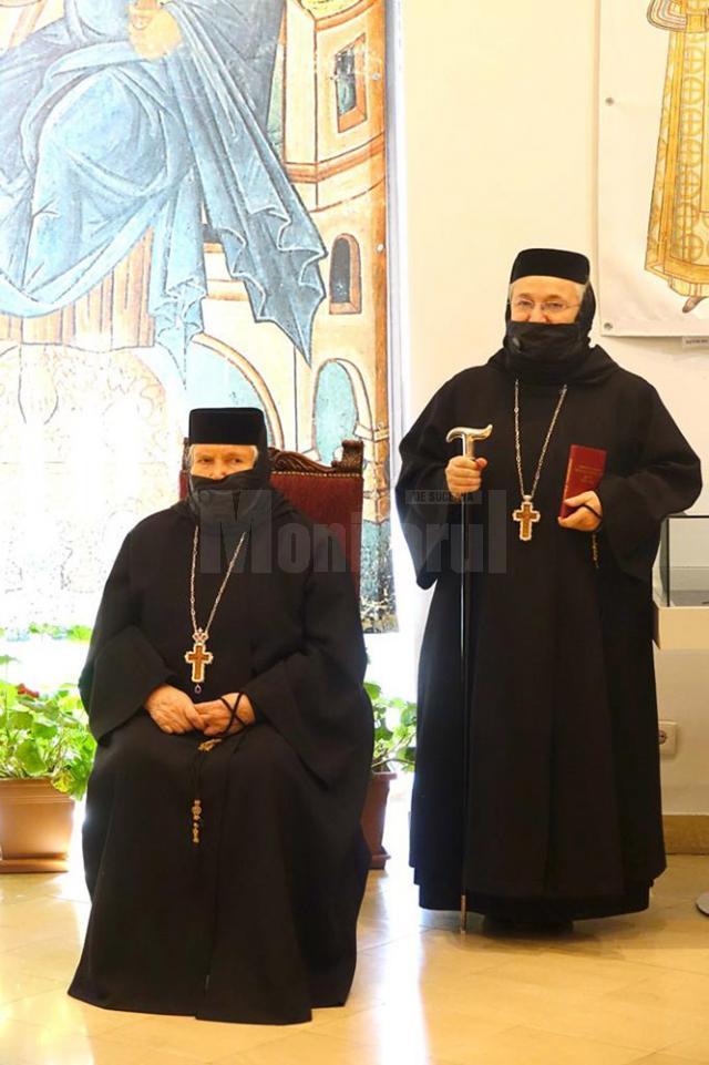 Stavrofora Irina Pântescu, întemeietoarea vieții monahale la Voroneț, și stavrofora dr. Gabriela Platon, stareța Voronețului