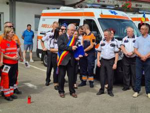 Diplomă de Excelență acordată de primarul Ion Lungu Serviciului de Ambulanță Suceava